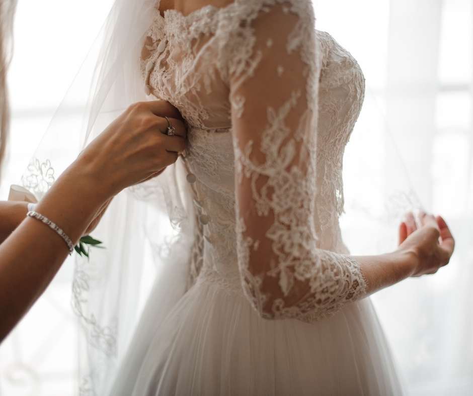 Come scegliere l’abito da sposo